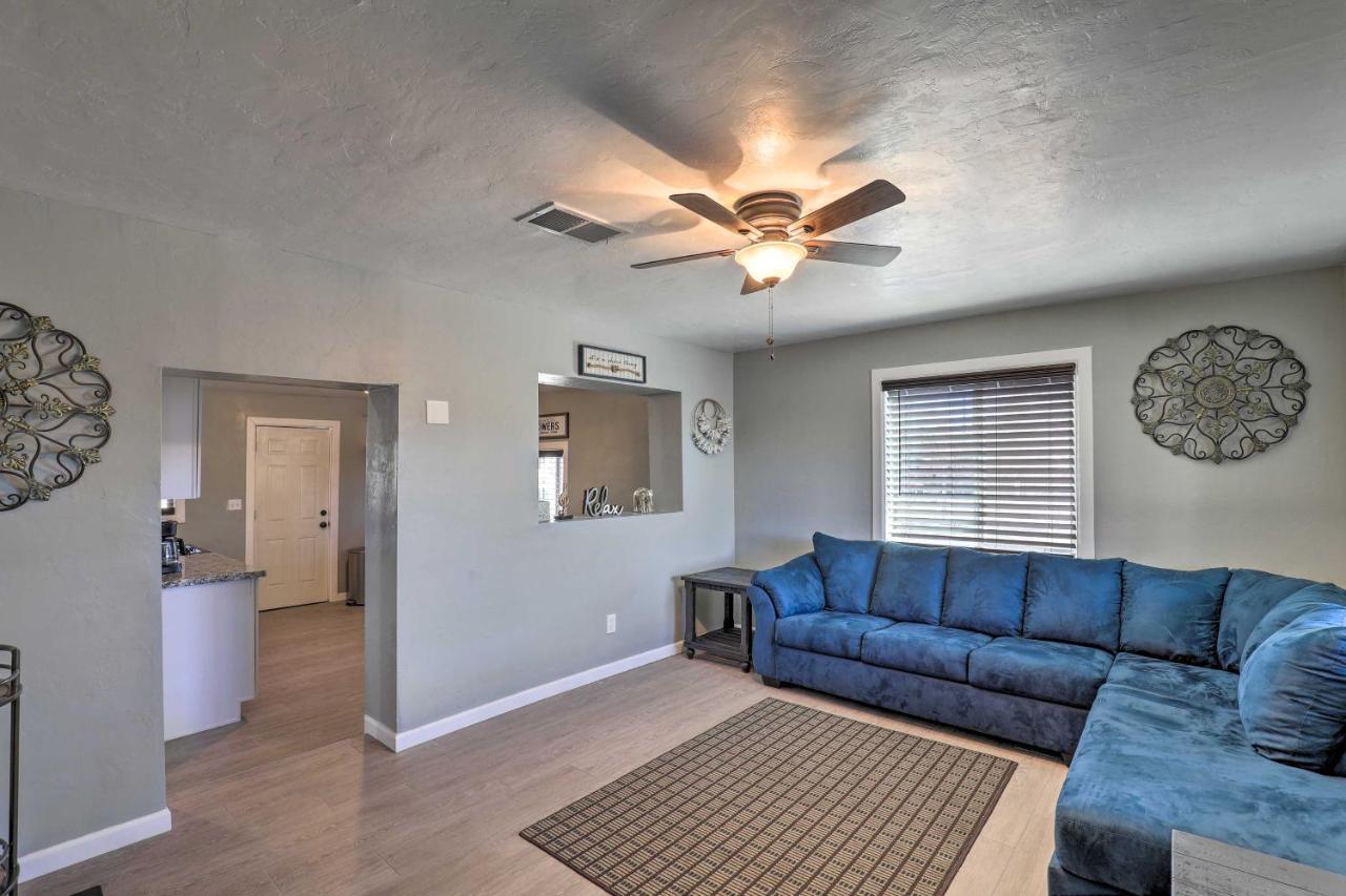 Bright Tucson Home With Patio - 2 Mi To U Of A! Exterior photo